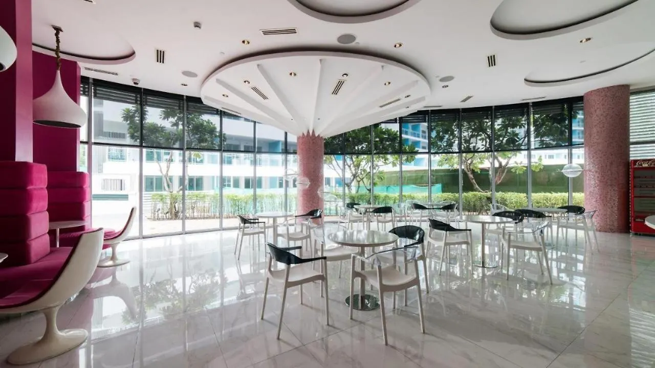 Apartment Premium 1Bedroom Condo Unit Near Airport, Moa, Casinos, Sm Bicutan Manila