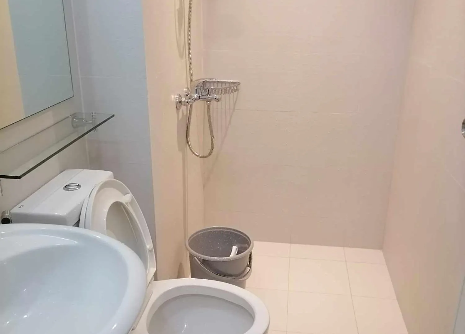 Premium 1Bedroom Condo Unit Near Airport, Moa, Casinos, Sm Bicutan Manila